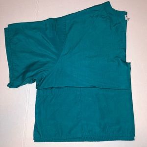 V neck scrub top with front pockets 4XL EUC